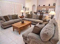 HR5P448BC-family-room