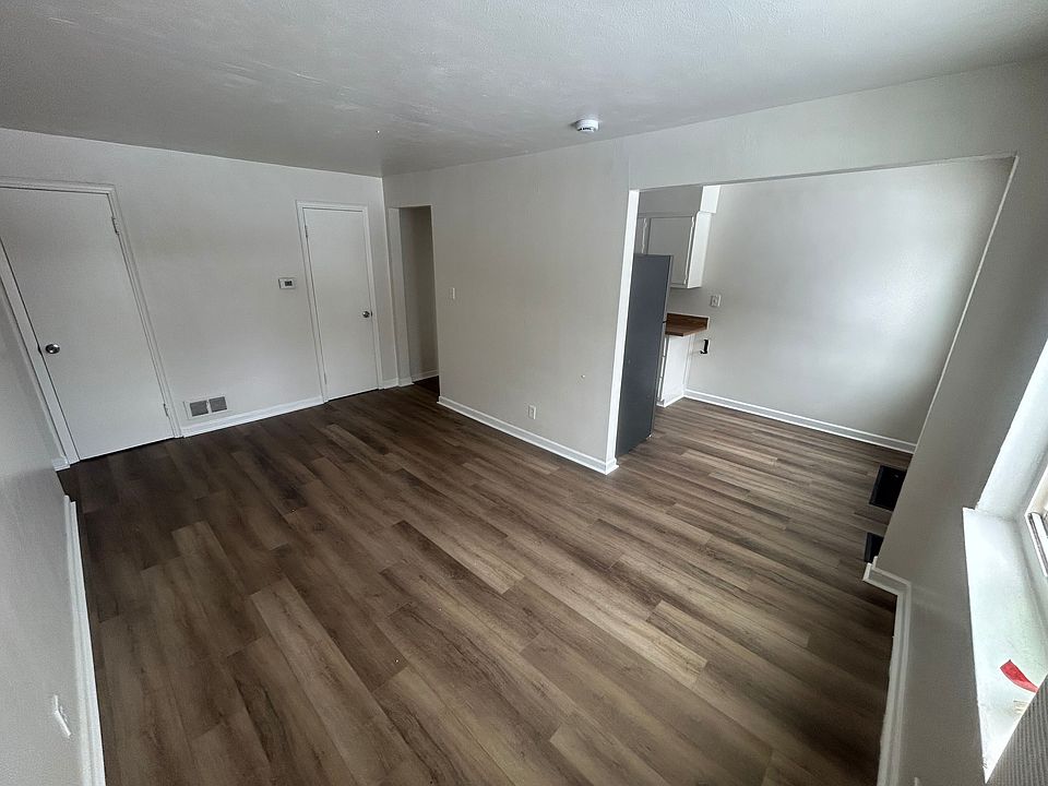 1st image of 2616 Newport Ave APT 1