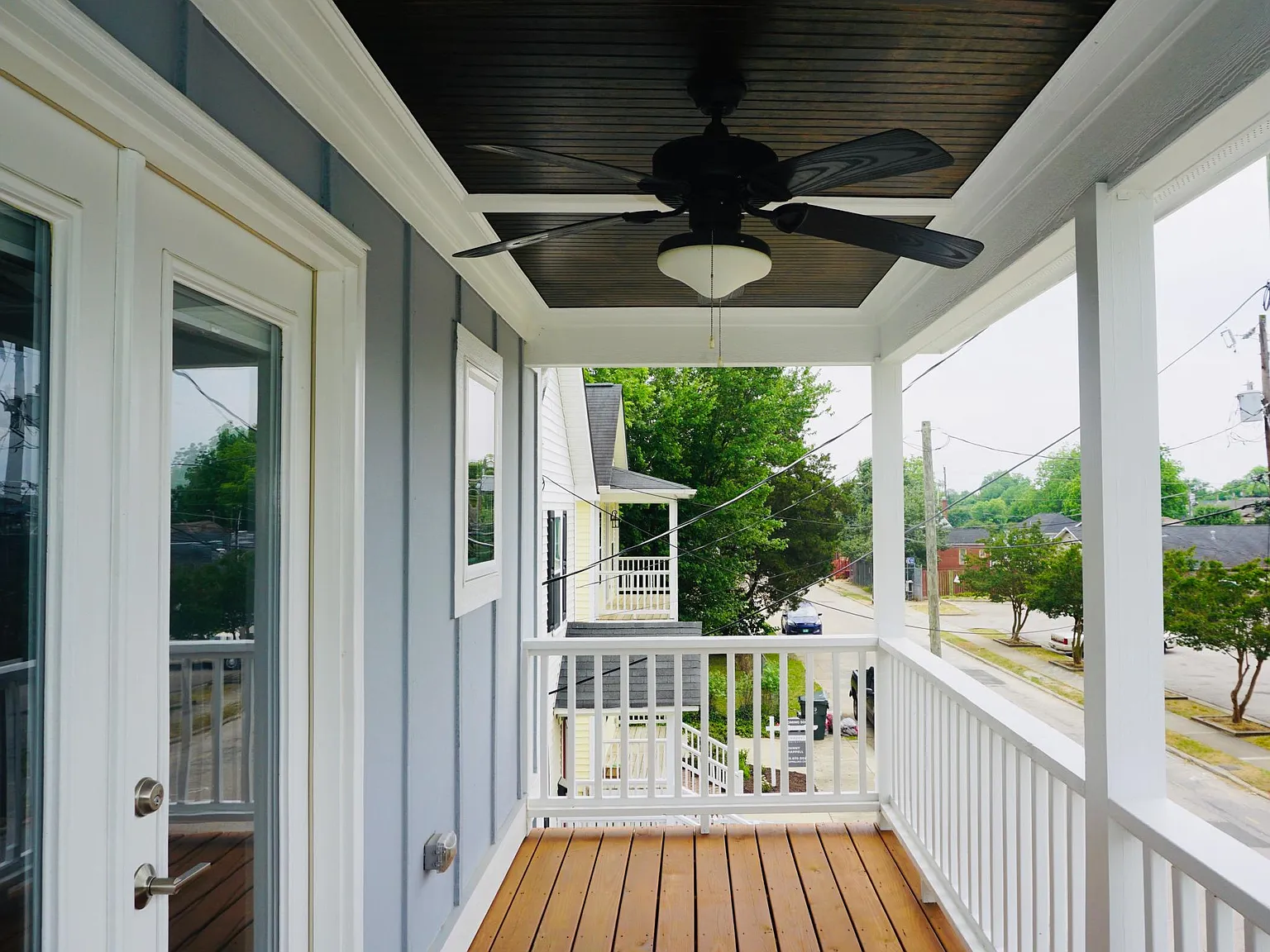 3 bed, 2.5 bath, 1250 sqft, $2,500 — Photo 3