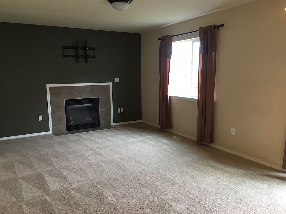 1st image of 3546 NE Ocasta St