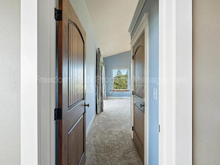 721 Sanctuary Hls — Photo 22