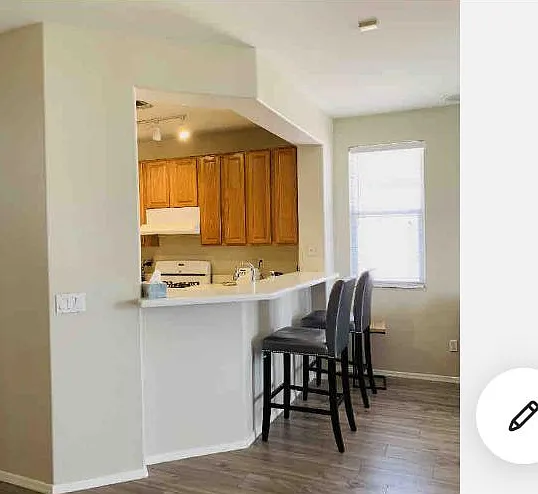 2615 E Brooks St — Photo 5