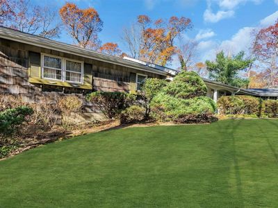 9 Weaver Lane, Dix Hills, NY, 11746