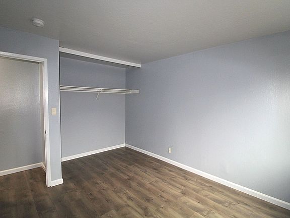 4th image of 4040 Quigley St APT 5