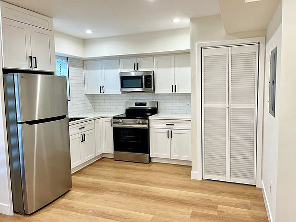 4th image of 391 Molino Ave #10