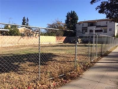 2nd image of 5202 Lemona Ave