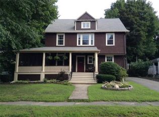 106 Prescott St, Reading, MA 01867