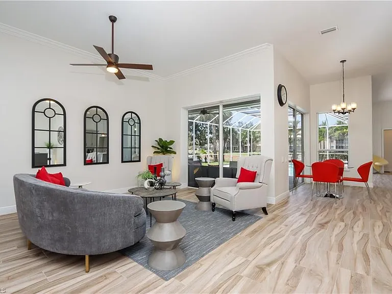 3510 Lakemont Dr — Photo 2