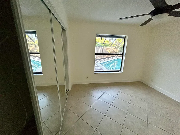 22822 Pinewood Ct — Photo 18