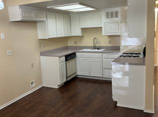 7134 Amigo Ave, Reseda, CA 91335