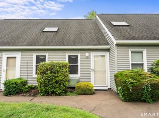 8 Grove Ct UNIT 8, Branford, CT 06405