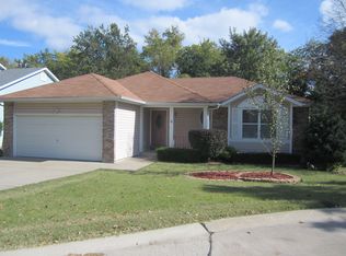 345 Westminster Dr, Saint Peters, MO 63376