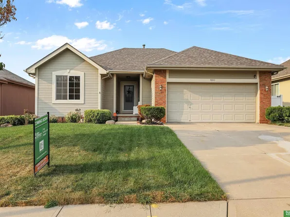 4610 Brook St, Papillion, NE 68133