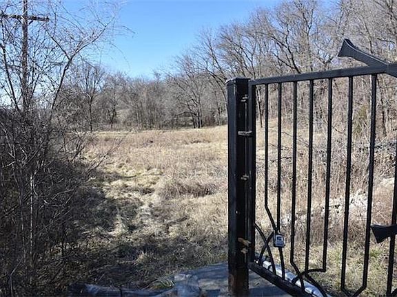 4th image of 45 NW High Dr