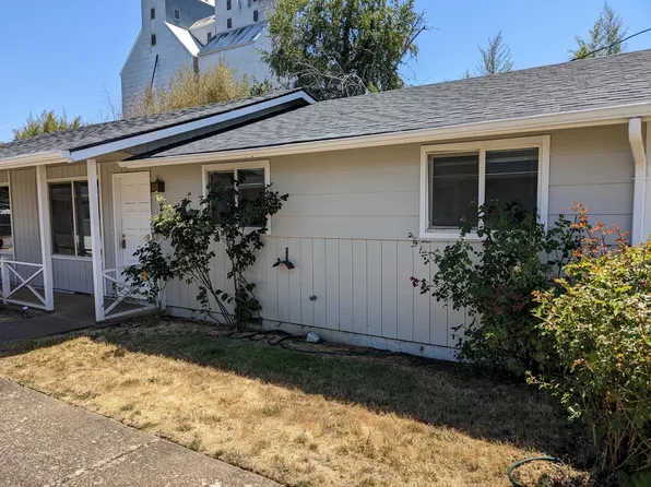 1338 Main St APT 2, Dallas, OR 97338