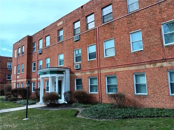 13801 Cedar Rd APT 102D, South Euclid, OH 44118