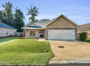 161 Stone Ridge Rd, Starkville, MS 39759