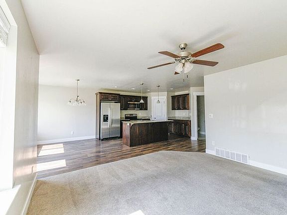 4th image of 4847 W Eiffel Way