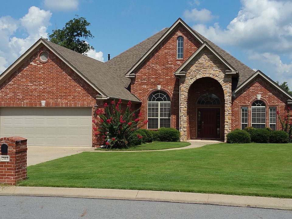 1st image of 205 Maranes Cir