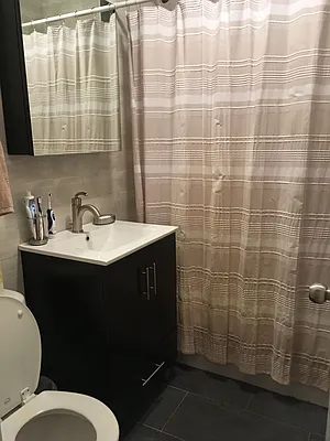 Rented by Realty 2000 Corp | media 27