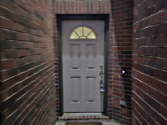 2nd image of 505 Birdsong Dr