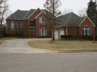 1812 Innsbruck Ln, Fort Smith, AR 72908