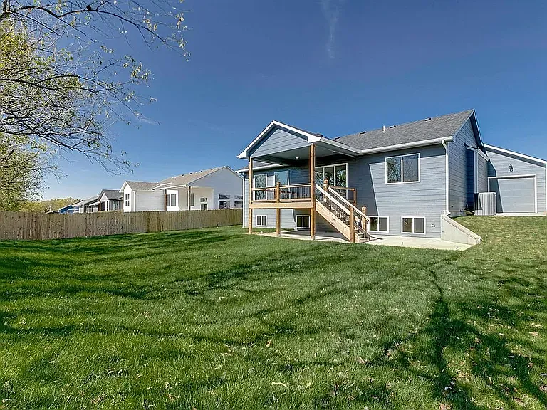 8421 E Bradford St — Photo 16