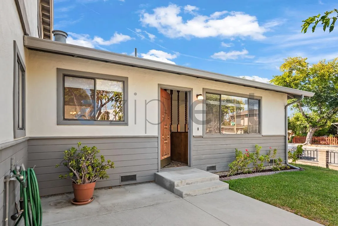 3 bed, 2115 sqft, $5,800 — Photo 4