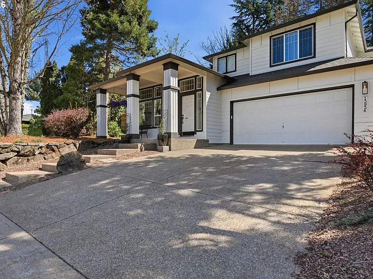 13936 SW Uplands Dr — Photo 3
