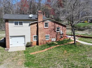 1740 Young Dr, Conover, NC 28613