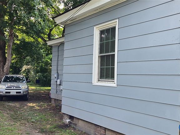 2nd image of 118 Grigg St