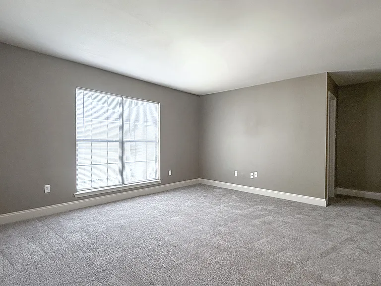 Juban Courts Condos — Photo 11
