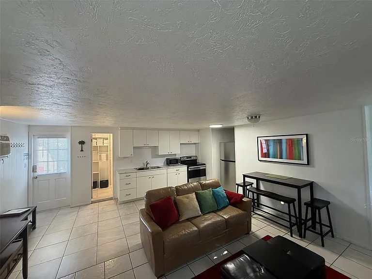 828 S Tuttle Ave #B — Photo 7
