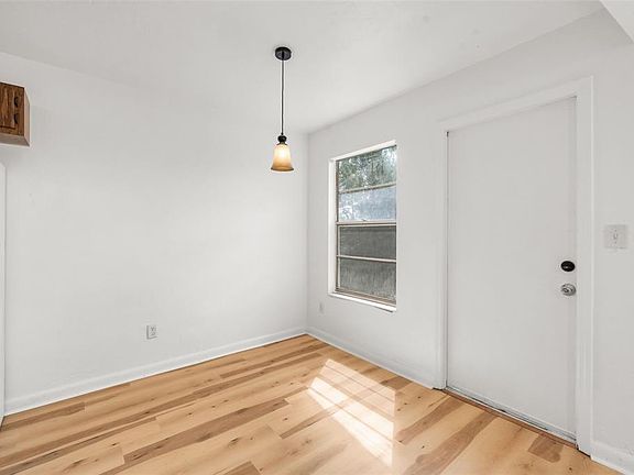 5th image of 615 NW 24th Ave