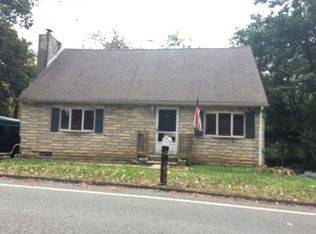 16 Tamarack Rd, Andover, NJ 07821