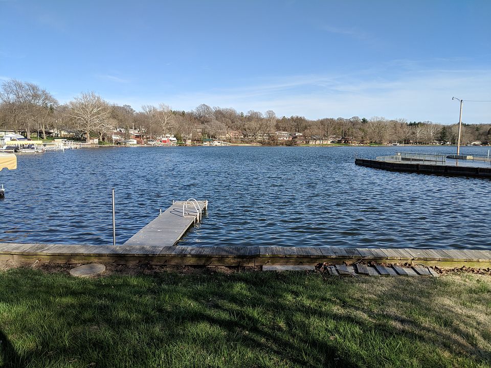 1st image of 628 W Shore Dr