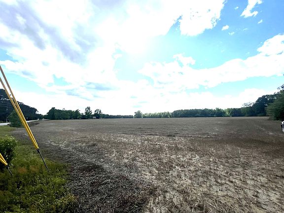 4th image of 9361 Us Highway 401 N