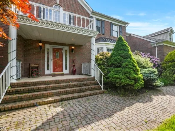 301 Berkley Ave, Belle Mead, NJ 08502