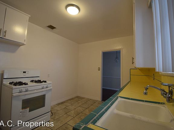 5th image of 6943 Kester Ave APT B