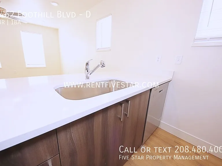 2462 Foothill Blvd #D — Photo 7