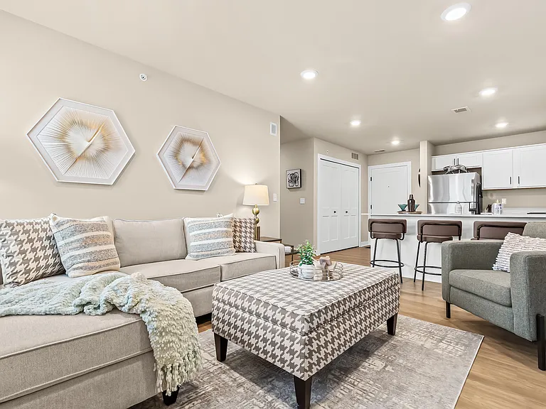 Sterling Park Place Apartments — Photo 15