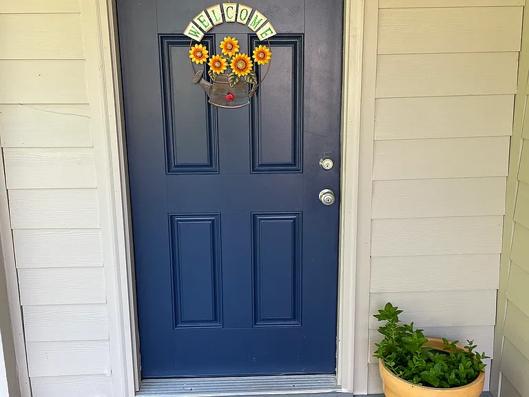 45 Shannon Rd NE — Photo 1