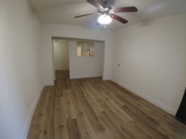 1136 N Ogden Dr APT 4