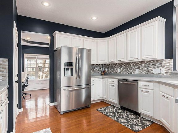 5th image of 10155 Corona Ln