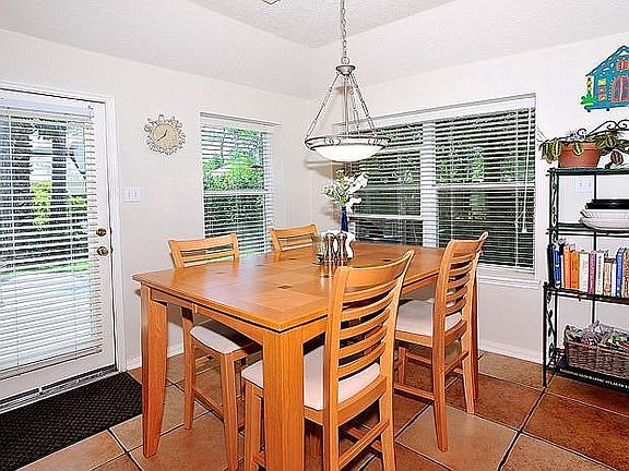 5th image of 159 N Whistlers Bend Cir