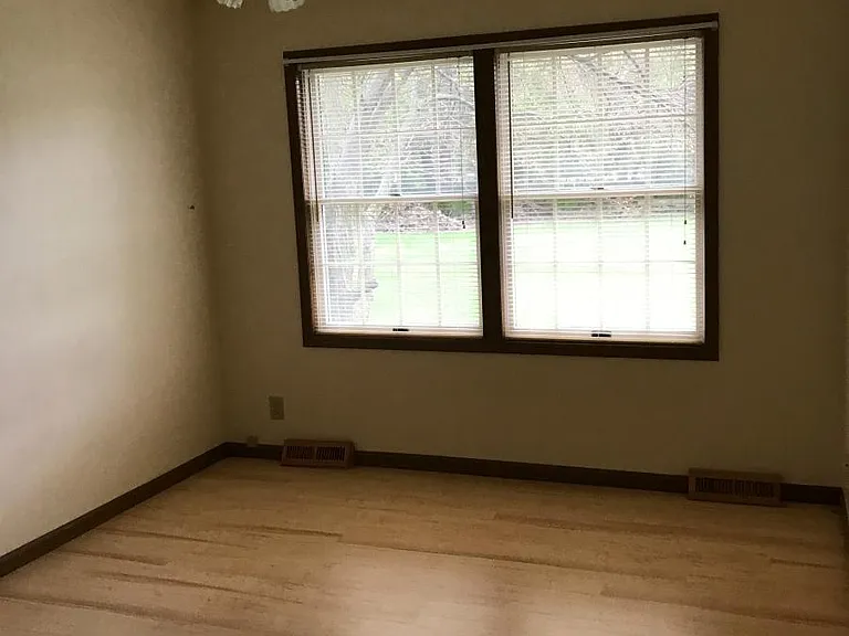 337 W 1st St #337 — Photo 8