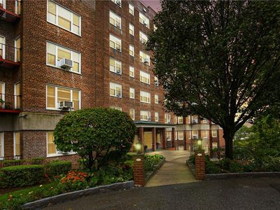 280 Collins Avenue #8J, Mount Vernon, NY, 10552