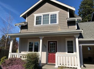 1372 Stonecress Ln NE, Bainbridge Island, WA 98110