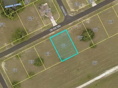 562 NE 4th Ter, Cape Coral, FL, 33909
