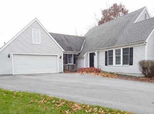 1953 Galena Ct, Valparaiso, IN 46385